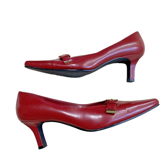 Vintage Carriage Court Buckleup Red Pumps Gold Buckles 9M Mid Heel Career Shoes - Picture 5 of 12